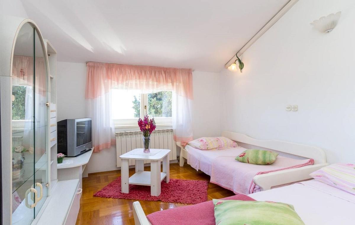 Apartments Pradolando Пула Екстериор снимка