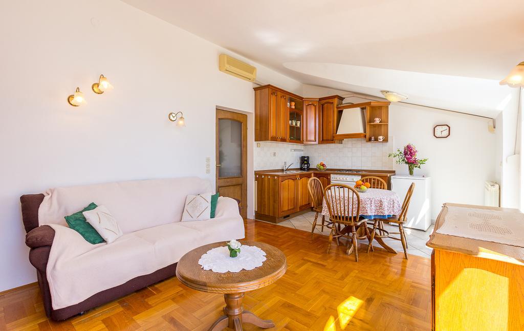 Apartments Pradolando Пула Стая снимка